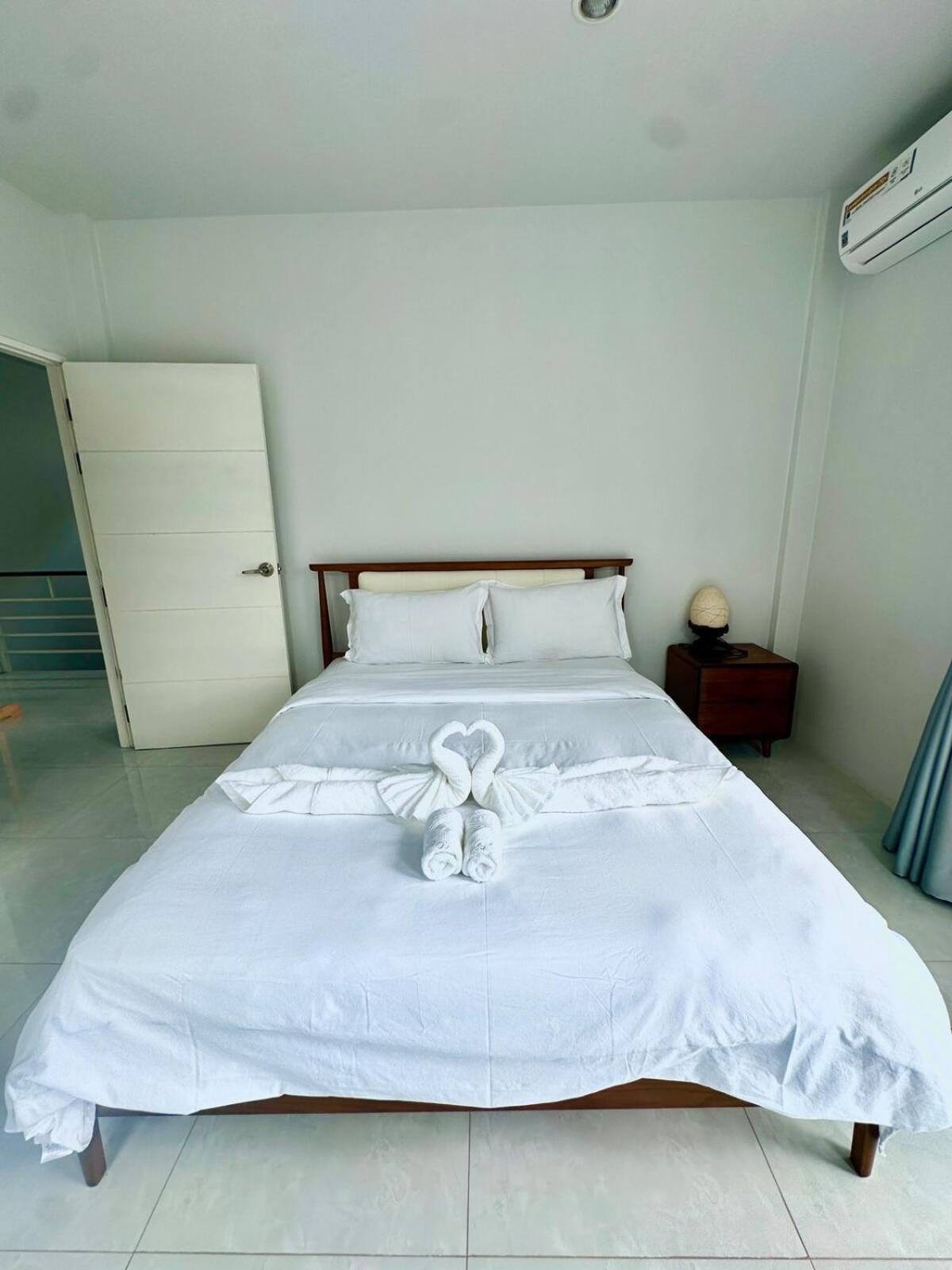 Y Ko Samui