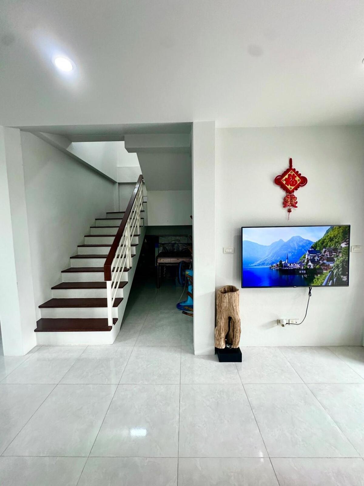 Y * Ko Samui